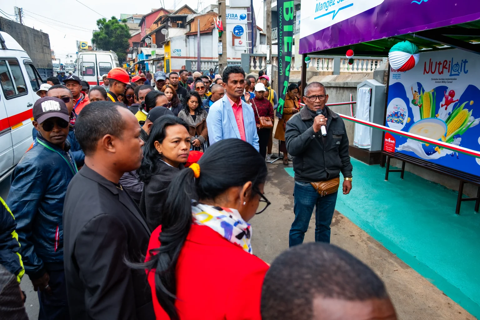 Inauguration abribus4